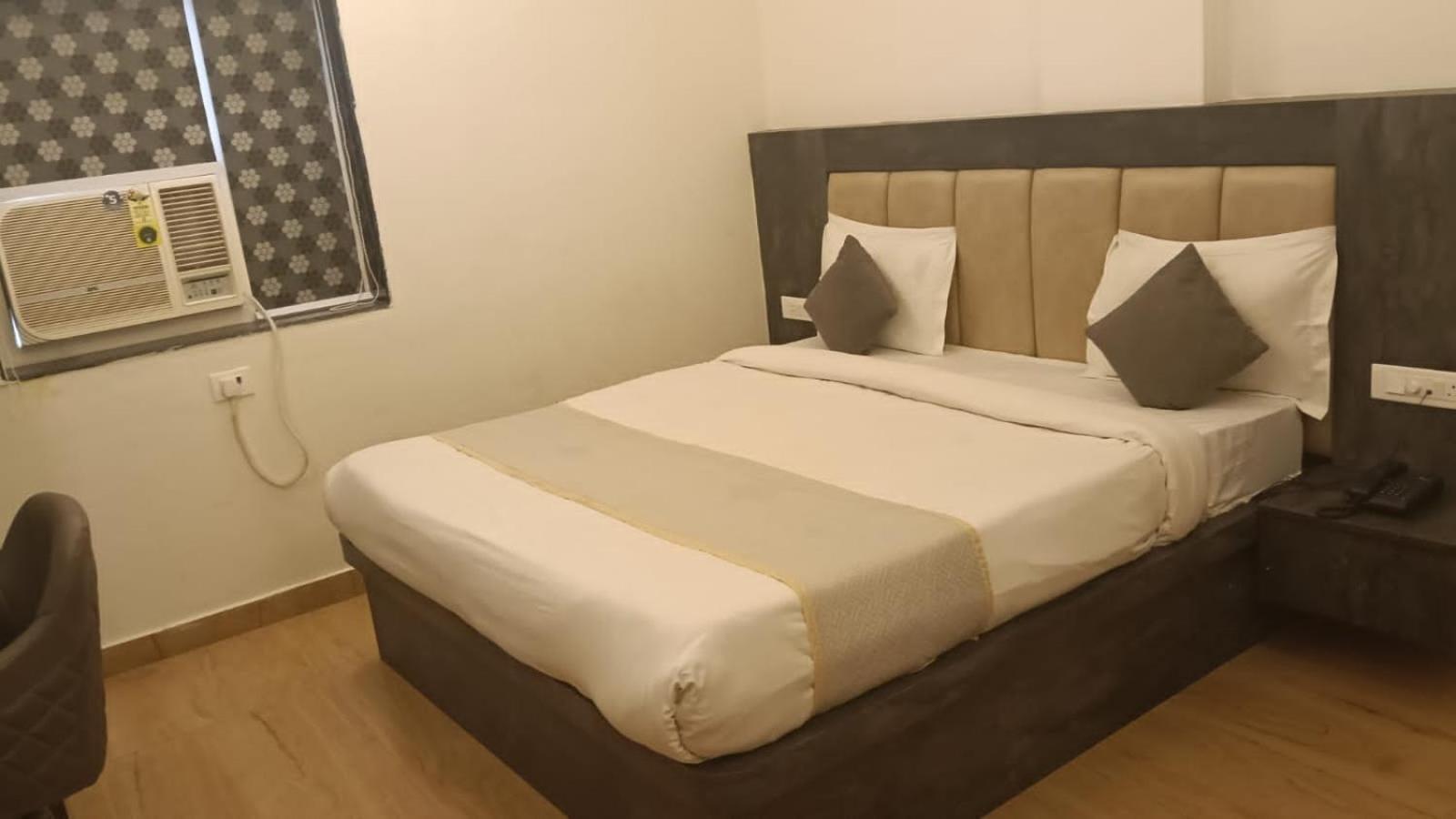 Kashi Hotel